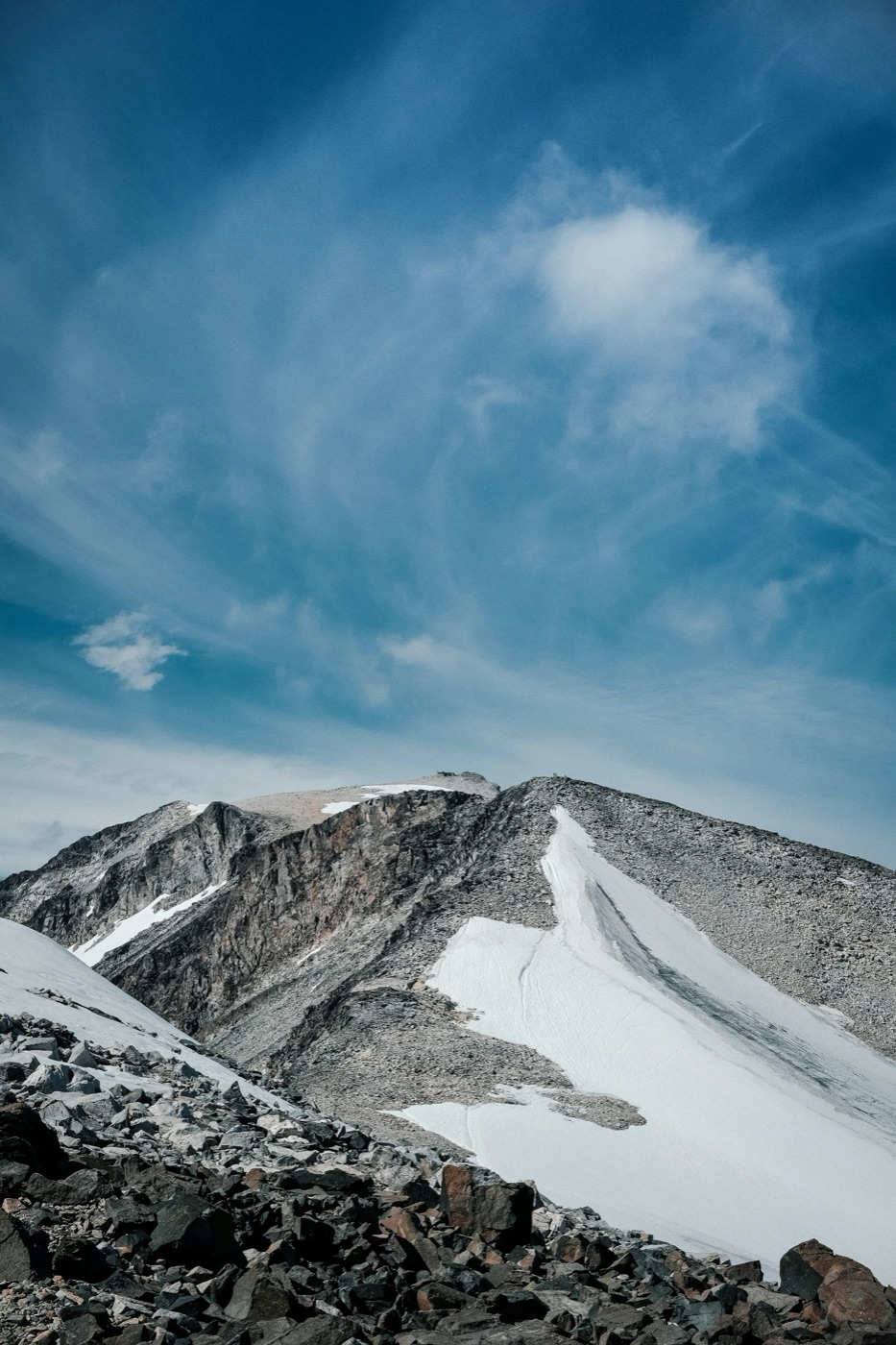 Ridge trail on Kraftruta — The Power Route above the Sognefjord